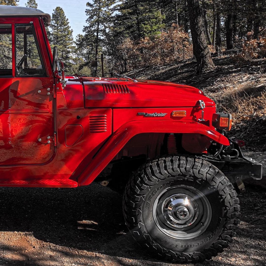 📸 <a href="/j/">j</a>.brums

Get an automatic %10 discount on Land Cruiser apparel with the link in our bio! 
#fj40landcruisers #fj40 #fj41 #fj42 #fj43 #fj44 #fj46 #fj45 #fj45v #fj45b #fj47 #bandeirante #hj45 #bj40 #bj43 #hj47 #landcruiser #ih8mud #letsgoplaces #TEQ