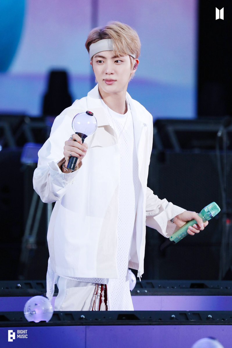 AlwaysRJin's tweet photo. Miss him already Worldwide Cutie Seokjinnie 💜

210613 BTS Muster Sowoozoo Day1

#sowoozoo #mustersowoozoo #2021btsfesta #8yearswithbts 
#BTS    #방탄소년단    #SEOKJIN #KIMSEOKJIN 
#진 #BTSJIN #JIN #김석진
#방탄소년단진 #RJ #AlwaysRJ https://t.co/kajuCGiQ0K