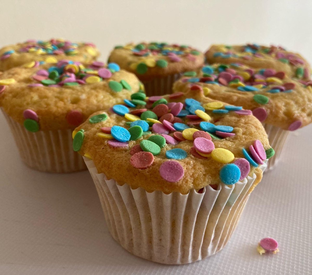 Happy #pride month!!! it’s that’s season again!!! Get your #rainbows polished and ready 🌈😉 #loveislove #Pride2021 #LGBTQ #cupcakes