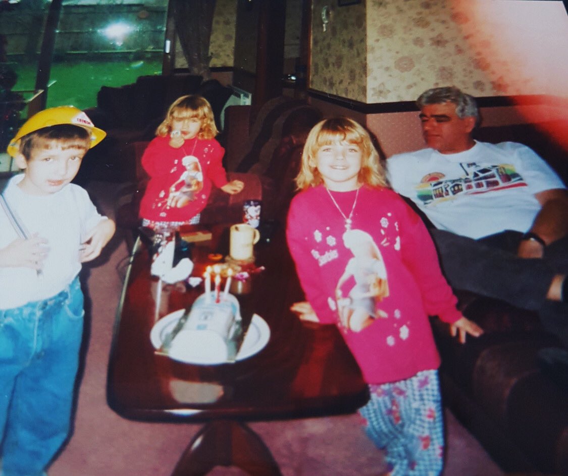 DaniMWilson's tweet photo. @dankennik Happy Father’s Day ass’ole https://t.co/CgVLUGYYa9