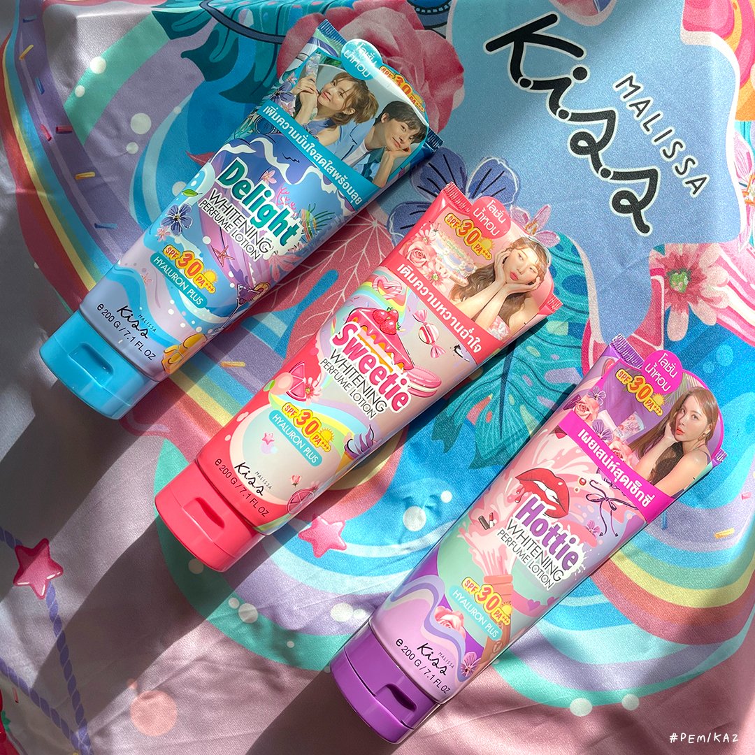 pemikaz's tweet photo. ชี้เป้าโลชั่นน้ำหอม ที่หลอดเดียวจบ ปัง! ของ malissa kiss1
- Sweetie : กลิ่นหวาน อม เปรี้ยว
- Hottie : เอาง่ายๆ ขั้นกว่า sweetie แต่ แซ่บกว่า
- Delight : ชอบกลิ่นนี้สุด มันกลิ่นสบายๆ เหมือนอาบน้ำใหม่
#KissofBeautyTH https://t.co/WW3OofiMPH