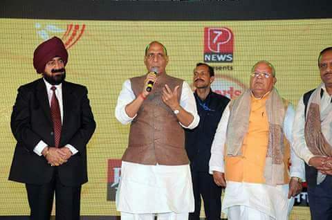 GaneshRamDewan9's tweet photo. मोदी साहब काला धन तो नही ला सके बल्कि देश के 6 करोड़ गरीबो का मेहनत मजदूरी का धन PACL में लूट गया जिसमें आपके मन्त्रीगण लिप्त है जो कि सुप्रीम कोर्ट के फैसले के बाद भी न्याय नही मिला
#PACLKaPaisaDo
@PRYadav1979 @SEBI_India 
@Ravishk356 @BBCHindi https://t.co/gbP2hcwPZA