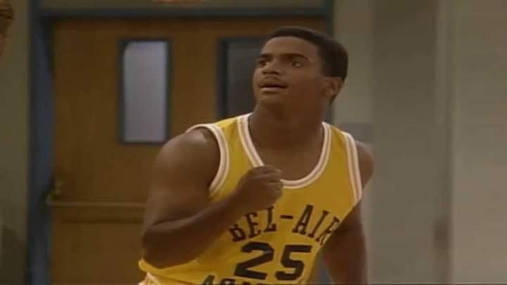 KeefstreetCoogi's tweet photo. Durant really just pulled a Carlton wit that air ball 🤦🏾‍♂️ https://t.co/C7lKV60oMj