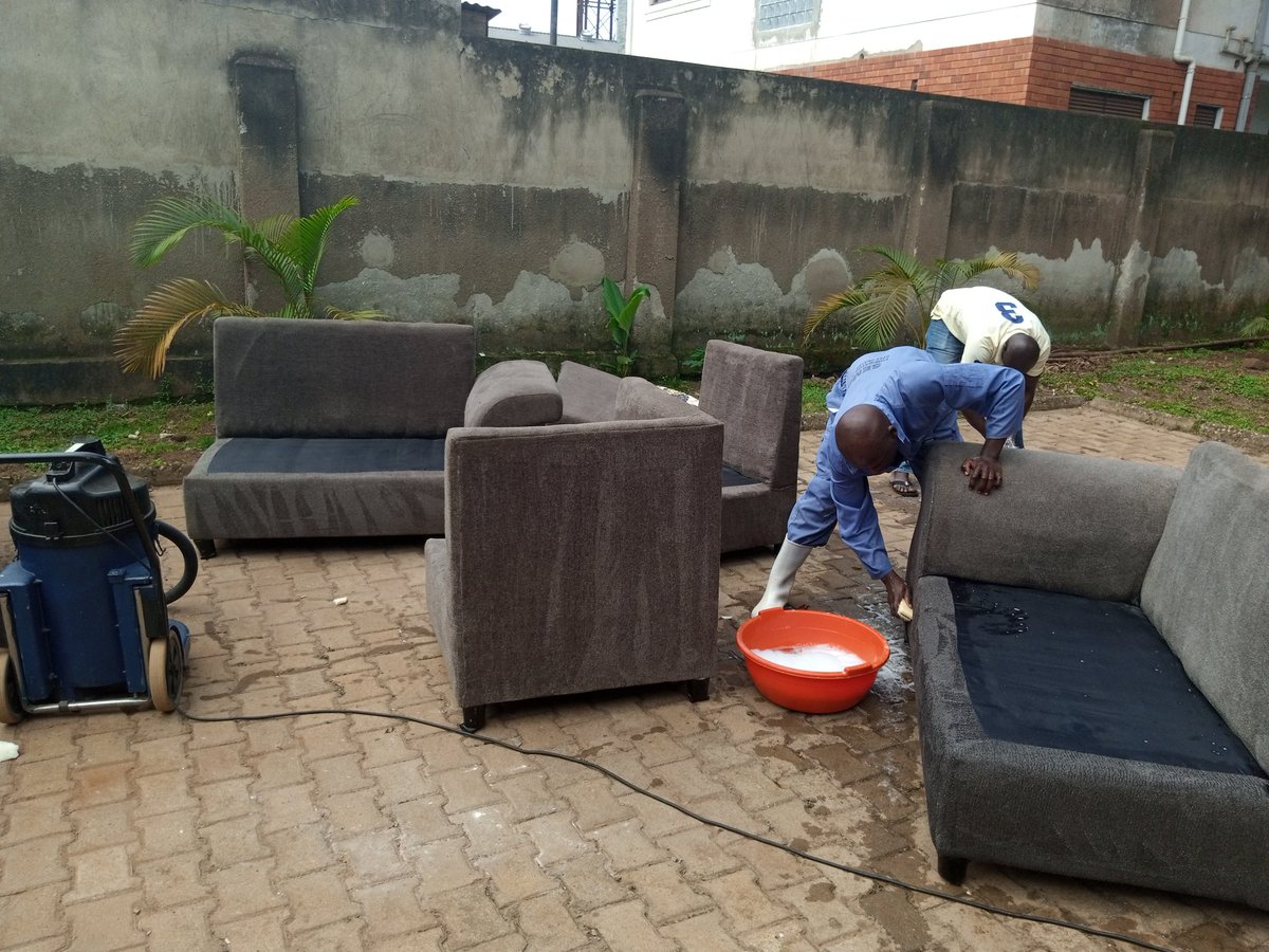 semkya's tweet photo. Good Morning Comrades!
Sofa set Cleaning @semkya by a professional team at an affordable price Call 0704614962/0771072908 https://t.co/4QUqdi1SUR