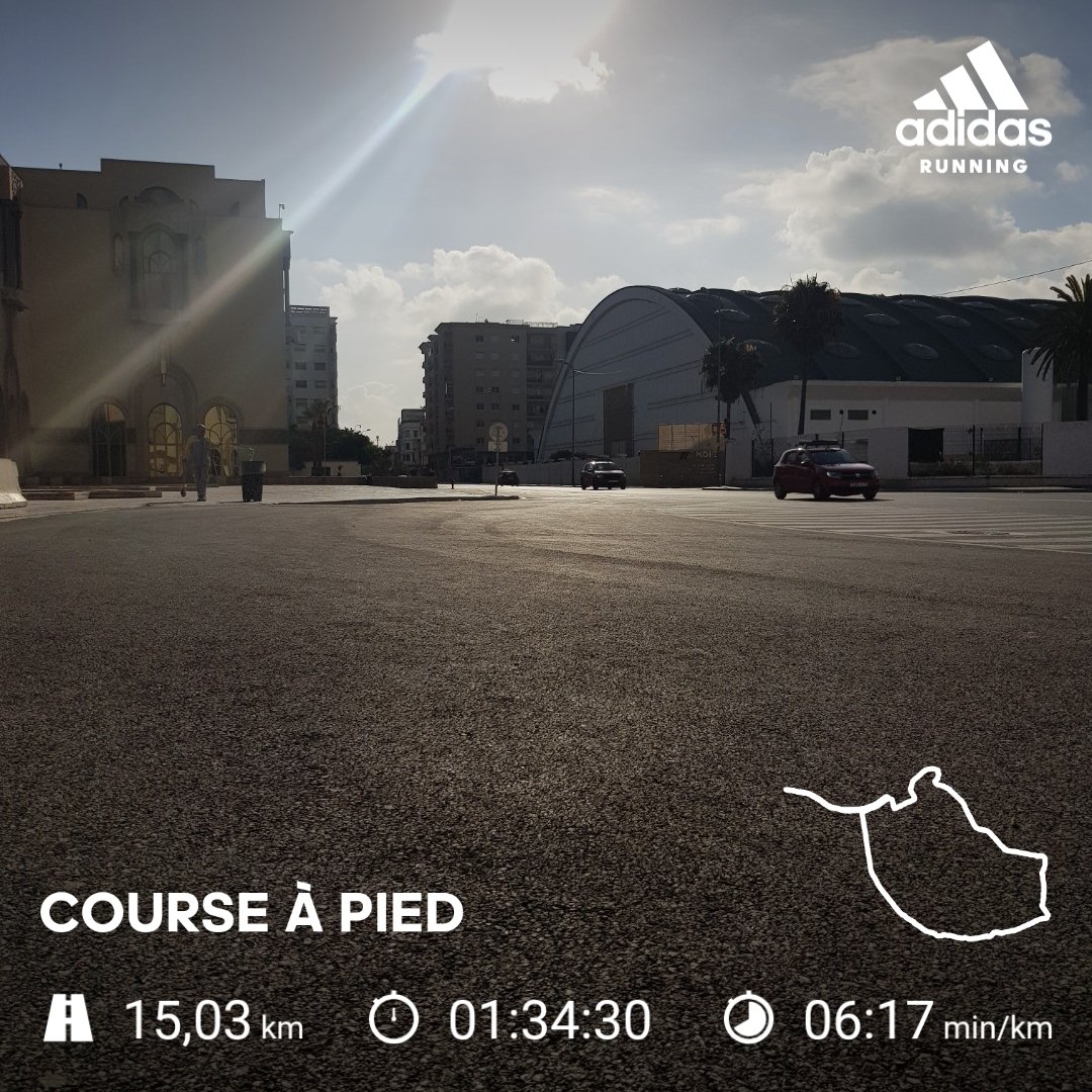 aliouuum_s's tweet photo. Un petit tour pour terminer la semaine ! 

#AdidasRunning
#WatchUsMove 🏃🏿‍♂️🏃🏿‍♂️ https://t.co/nHtbt79F21