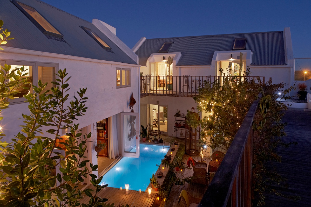 The courtyard at Abalone House is just as beautiful at night.