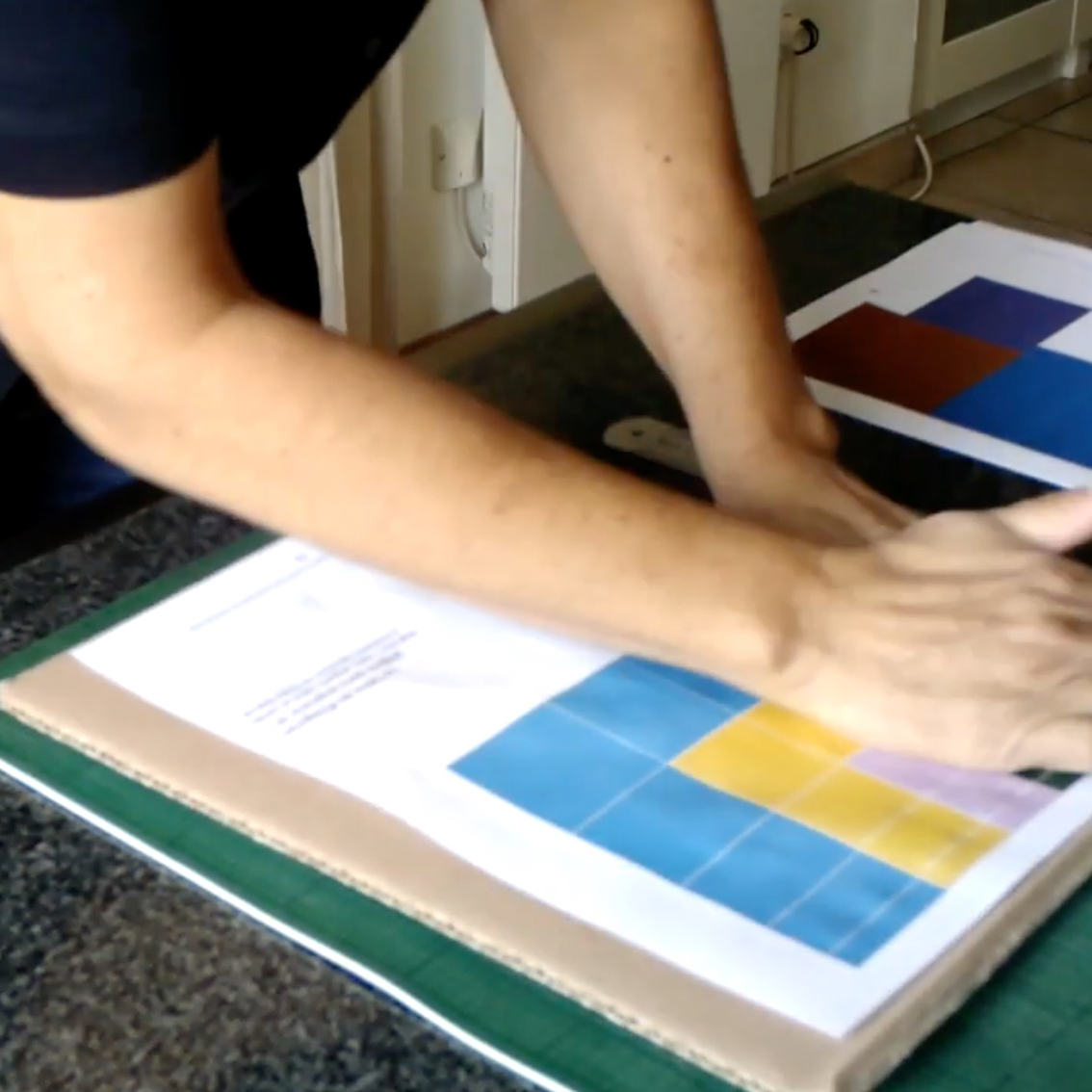 EscuelaVivaEd's tweet photo. Material Montessori - Vídeo GRATUITO n°4  https://t.co/VRHIw3dM2c  
La tabla de Pitágoras. 
#MaterialMontessori #PedagogiaMontessori #TutorialesMontessori #EscuelaVivaEditorial #RecursosGratuitosMontessori https://t.co/iC4X2K4r7e