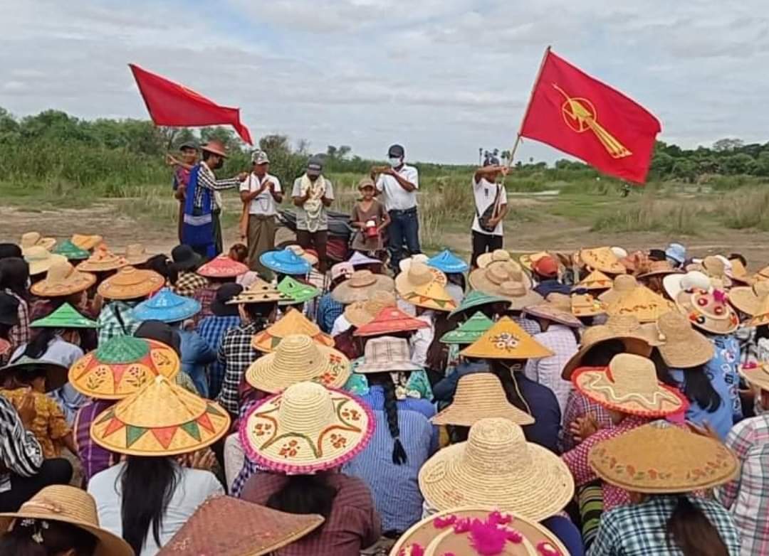 KyawLwin555's tweet photo. ယင်းမာပင်

Anti-coup strike in Sagaing's Yinmarpin is still powerful as usual.  #June20Coup #MilkTeaAlliance #WhatsHappeningInMyanmar https://t.co/1s4v1qfnvS