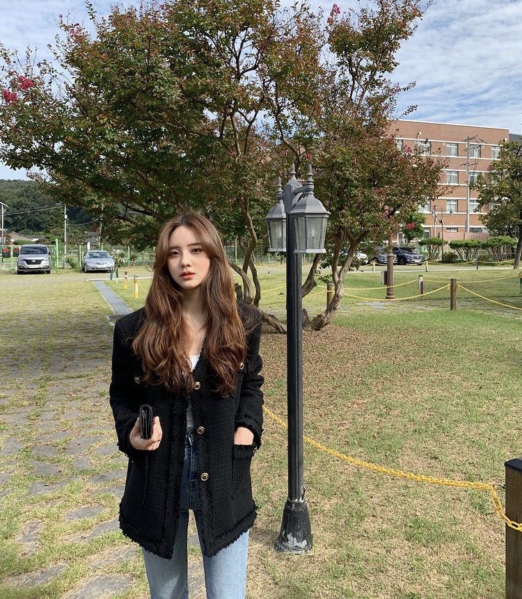 zyaddisxn_'s tweet photo. ⠀
⠀
⠀⠀⠀⠀ZOEY ADDISON LEGAZPI

           — ulzzang fc. '00 liner. filo/eng    
           — n/sfw. cursing. dni if uncomfy.
           — mirrored lit. strictly-ic.
           — @seungmnce's saudade series 
           — new op.

                        ↻┆♡ https://t.co/LsDO4qJnhk