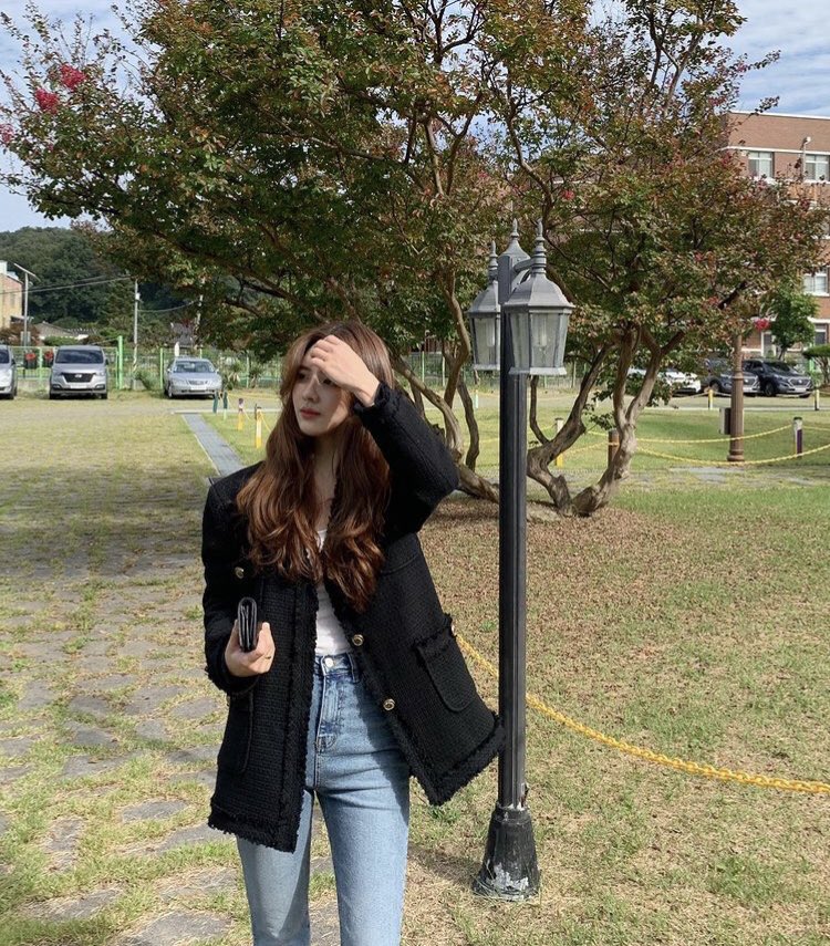zyaddisxn_'s tweet photo. ⠀
⠀
⠀⠀⠀⠀ZOEY ADDISON LEGAZPI

           — ulzzang fc. '00 liner. filo/eng    
           — n/sfw. cursing. dni if uncomfy.
           — mirrored lit. strictly-ic.
           — @seungmnce's saudade series 
           — new op.

                        ↻┆♡ https://t.co/LsDO4qJnhk