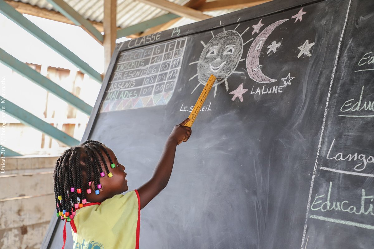 Qu'il soit migrant, réfugié ou déplacé interne, un enfant est un enfant.  Ensemble, nous pouvons et devons trouver des solutions pour que chaque enfant puisse s'épanouir et libérer son potentiel. L'avenir des enfants - et le nôtre - en dépend. #AChildIsAChild #RefugeeDay