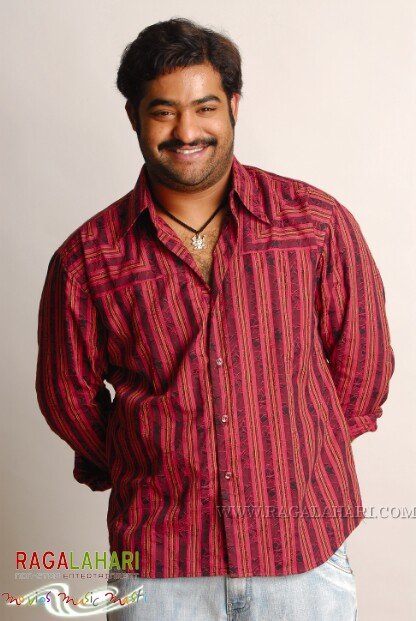 aandhihei's tweet photo. Young age lo ah fitness levels
Chiranjeevi at that age https://t.co/ZlUMB4E7BM