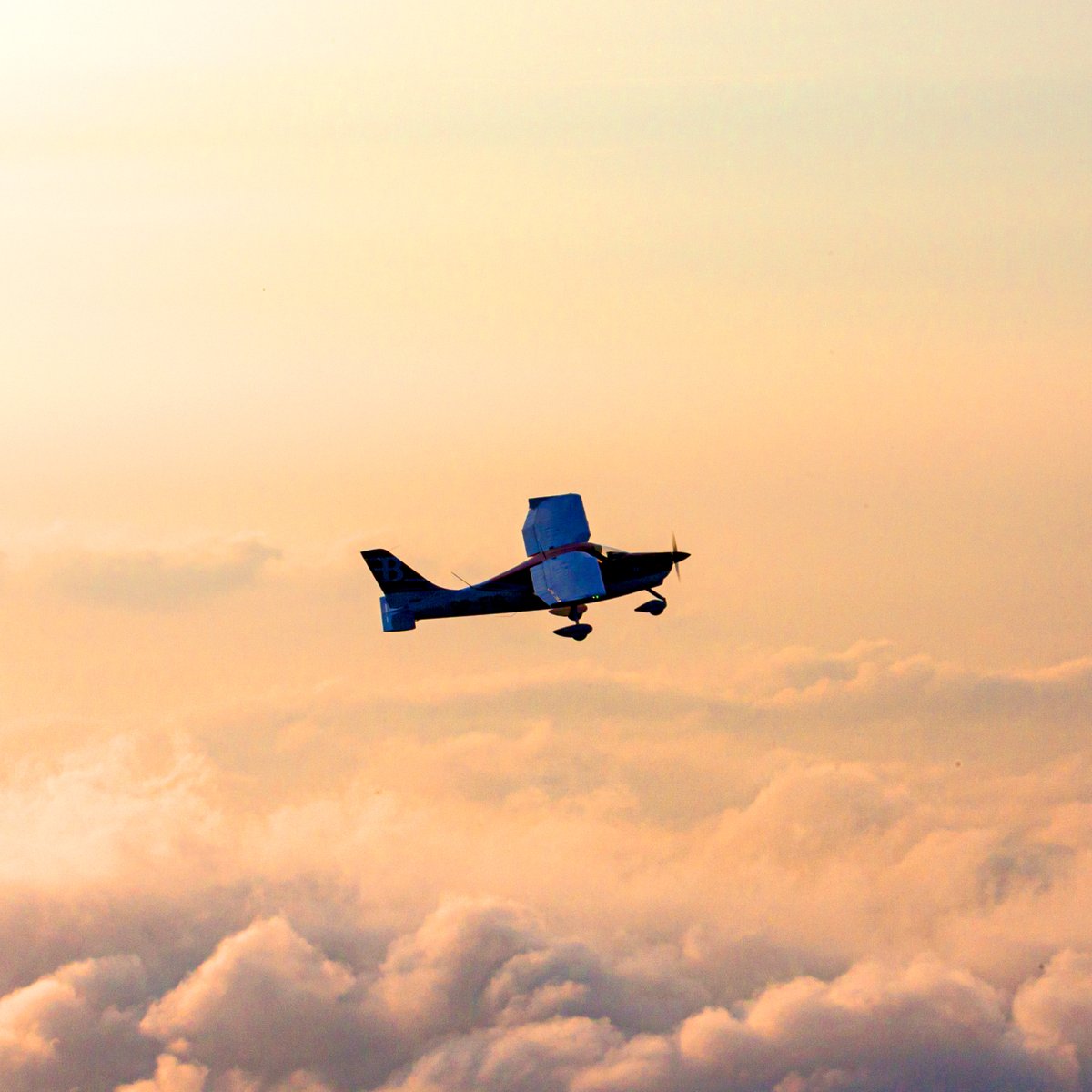 tecnam's tweet photo. Innovation is in the air!
The Tecnam #P2008JC is a symphony of up-to-date technology and composite fuselage.
Try it for yourself:
https://t.co/rQAtZXGNPr
#Aircraft #Innovation #Tecnam https://t.co/HGvuvpxxnp