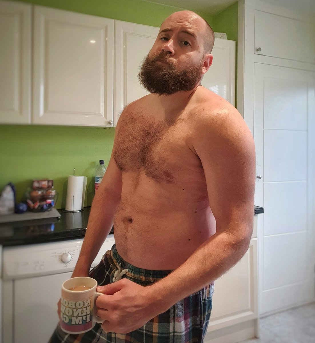 joeydphoenix's tweet photo. Who decided that I woke up at 6:30 on a Sunday... Be warned! I am tired. Newly minted 36 year old. #shadequeen alert... https://t.co/k8qDtopLJu