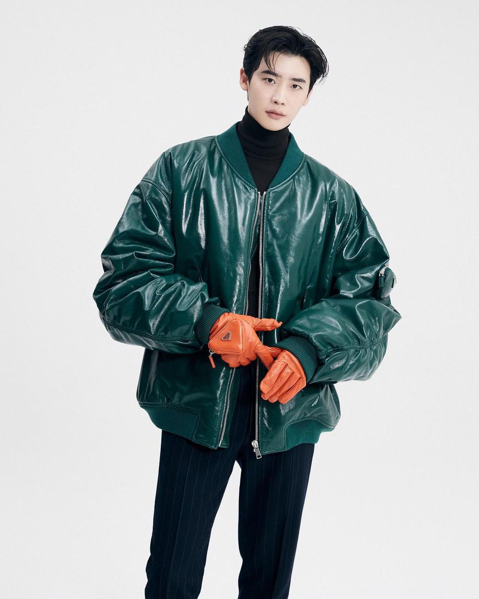 Lee Jong Suk JSHINE tweet media