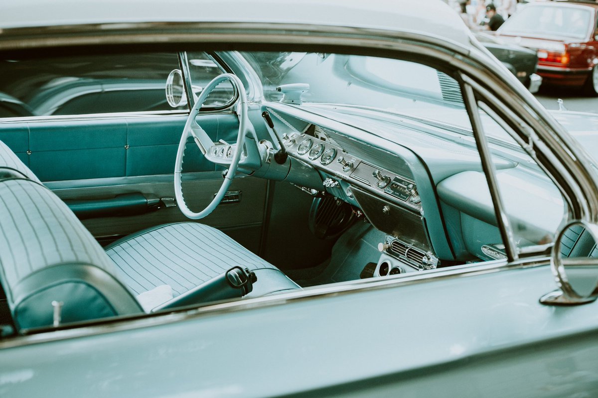 MiguelColon86's tweet photo. Old School Car Meet, Downtown Sacramento! #sacramento #oldschoolcars #carmeet #lowandslow https://t.co/Vc5glsCZYd