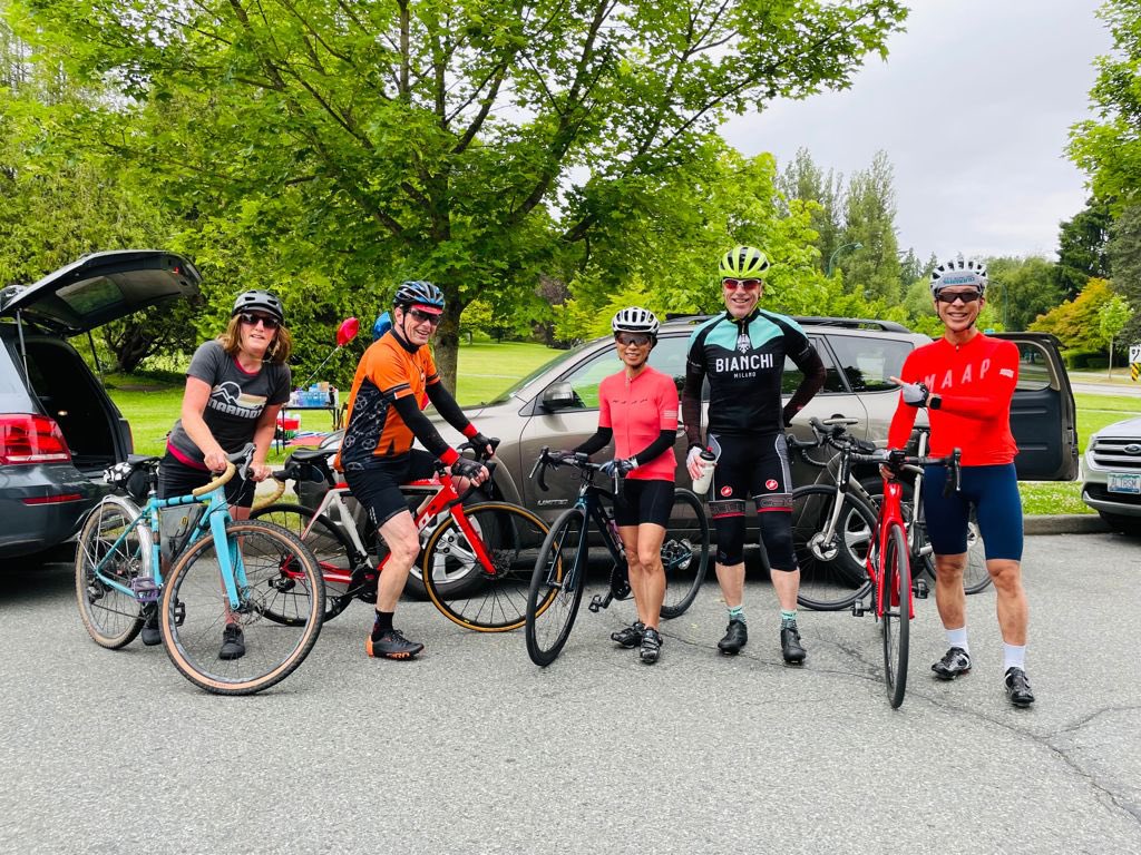 WarrenWong's tweet photo. A different #RideDontHide this year. 16 laps around QE Park and $10000 raised by our small team creating awareness about #Mentalhealth #MentalHealthMatters #MentalHealthAwareness #cycling #rideformentalhealth #mindcycle https://t.co/HUEjQbDJq5