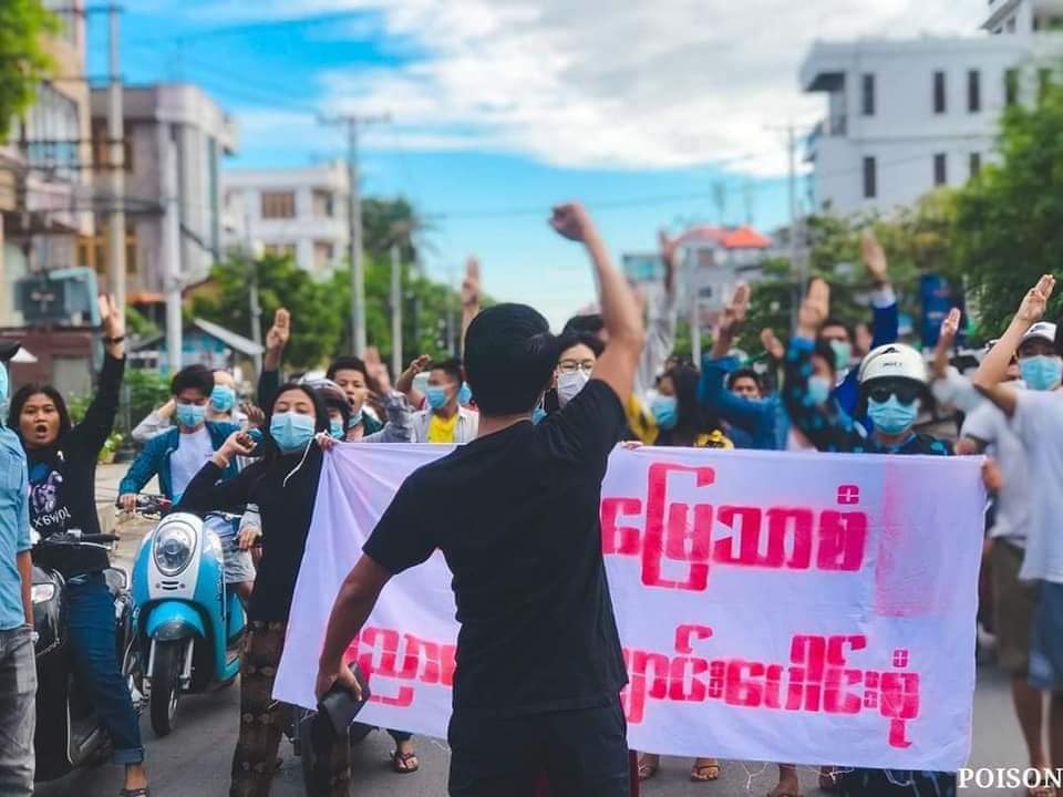 VoicesSpring's tweet photo. Protest Note 3
#June20Coup 

Aung Myay Tharzan of Mandalay

#WhatsHappeningInMyanmar 
#SpringRevolution https://t.co/qkEFsHFQfM