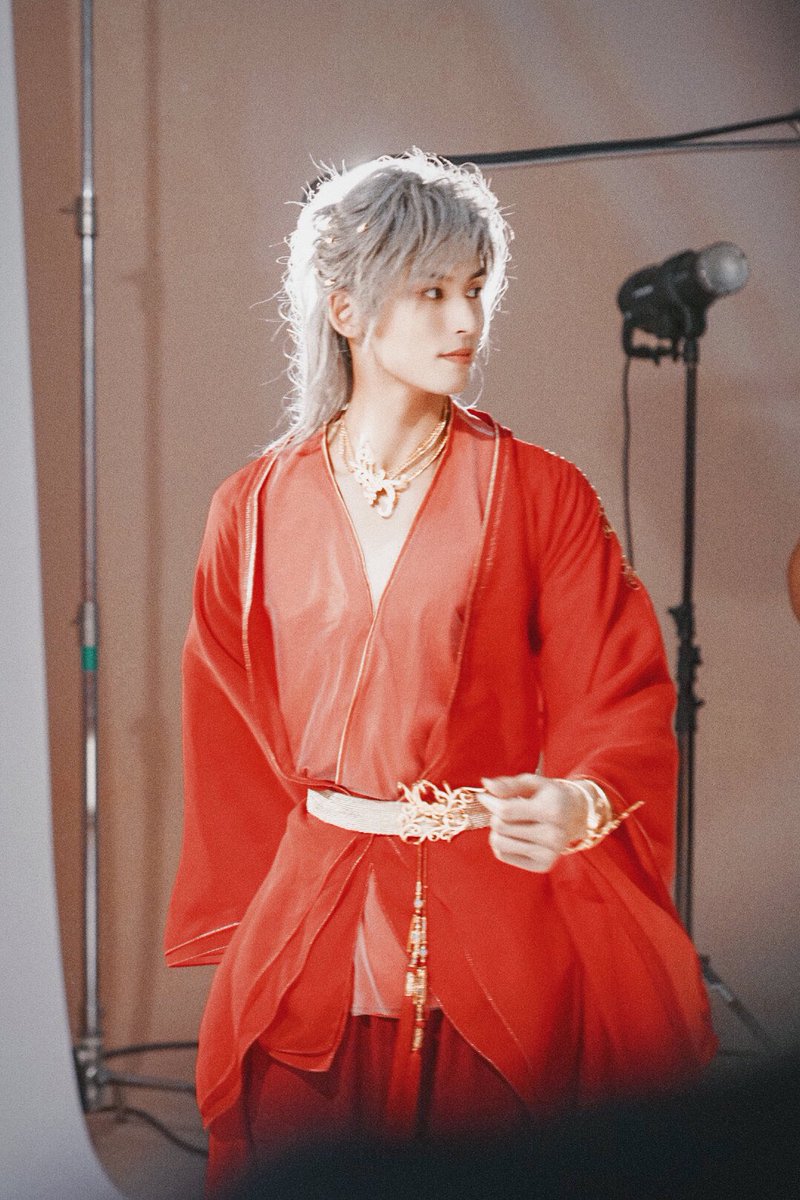 knknkb2's tweet photo. #WuhuCouple #WordOfHonor #WordofHonorBTS  #ATaleOfTheWanderers #山河令 #ShanHeLing 
#天涯客 #TianYaKe #张哲瀚 #ZhangZhehan 
#龚俊 #GongJun #JunZhe 
They are a perfect match.❤️ https://t.co/GXhCYDxROt