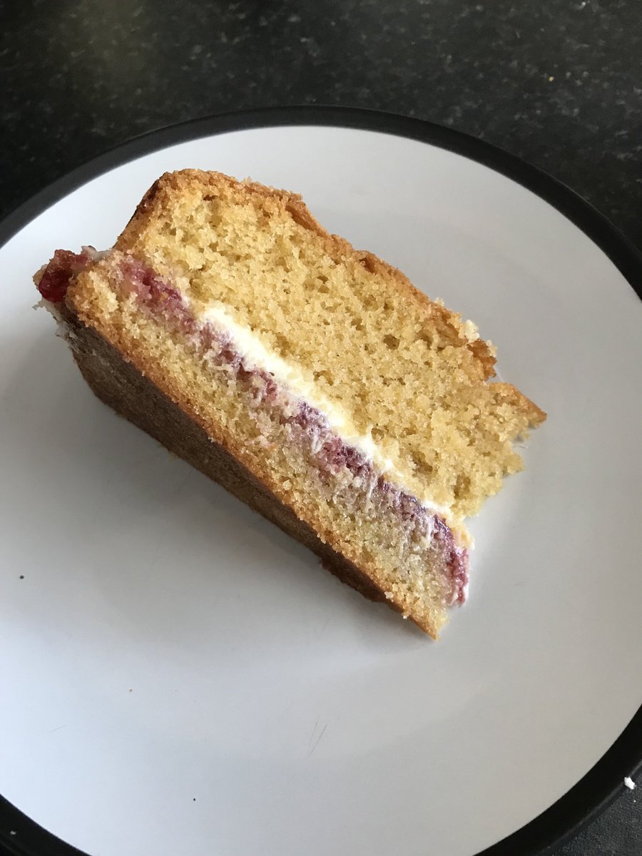 Lovely Victoria Sponge from ⁦@mertynabbot⁩ We are all getting a piece of this even if it was a Father’s Day prezzie! 😂😂😍😋 #nomnom #Llangefni #Anglesey #CoffeeHut #CwtCoffi