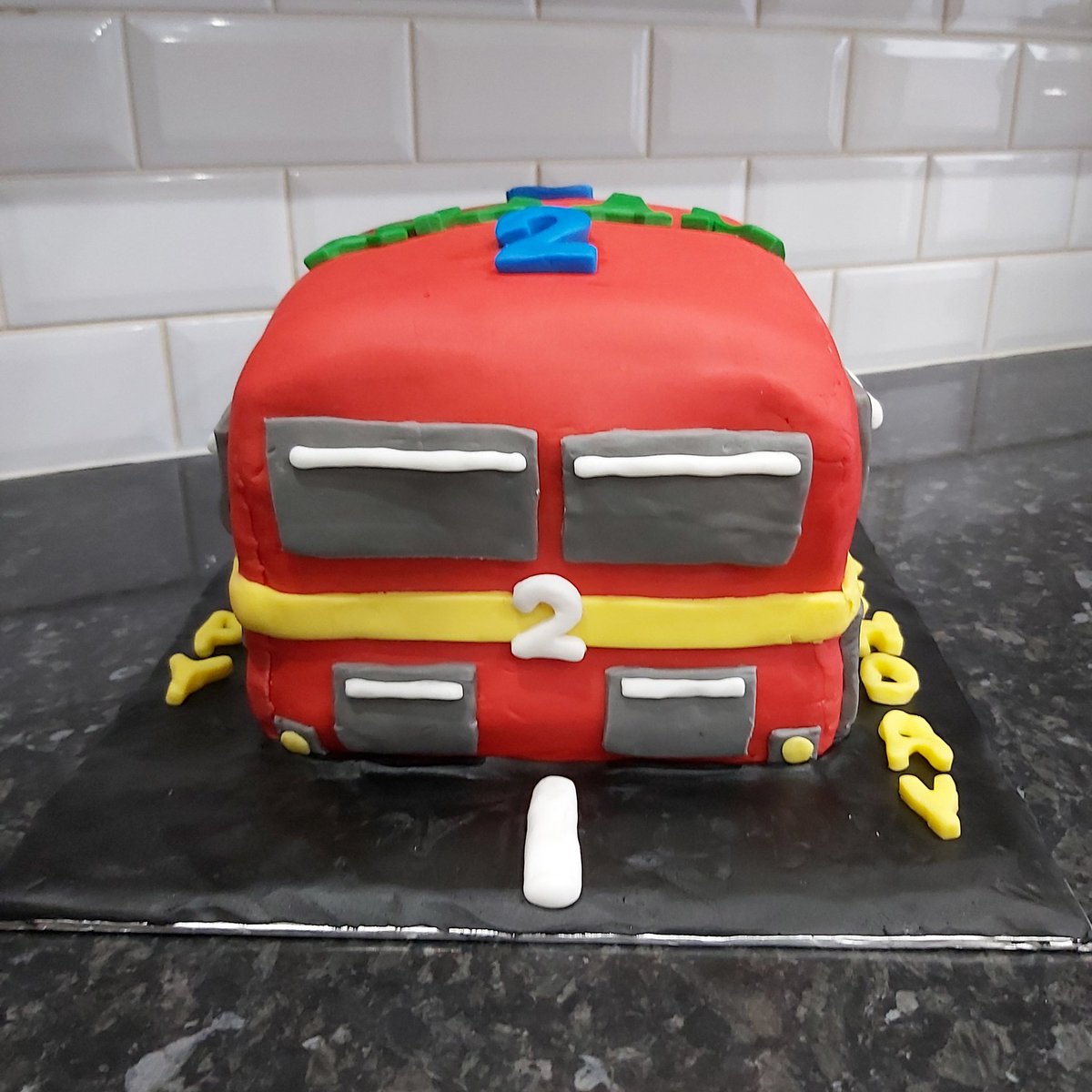 RahulJethwa21's tweet photo. Made my nephew's 2nd birthday cake! #baking #london #buscake #bakes #baker https://t.co/5Y7HkRZA2W