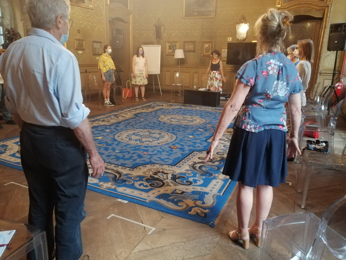 CircoloLettori's tweet photo. "Perché dovremmo tutt* essere più vulnerabili": a Scuola di Otium con @NataliaPazzagli! #ToSp21 https://t.co/v2HMyyFmDs