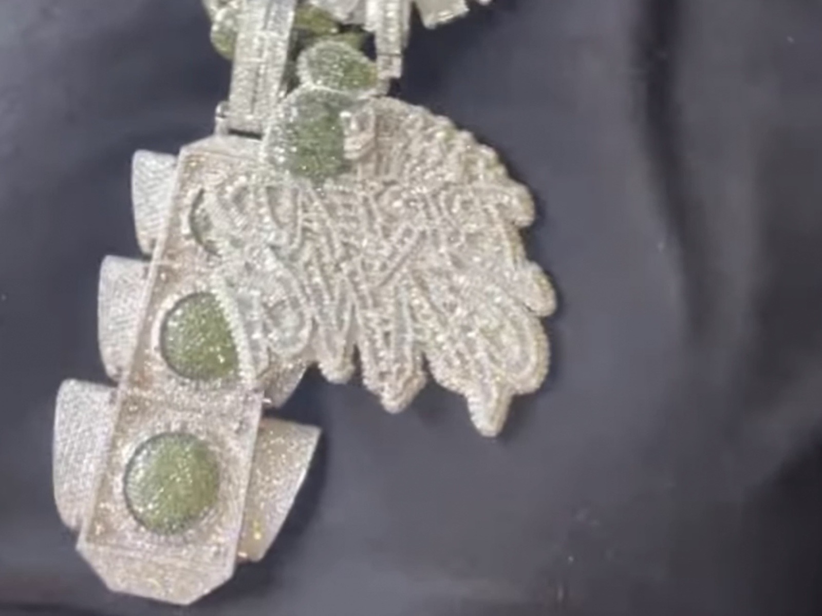 Moneybagg yo new chain best sale