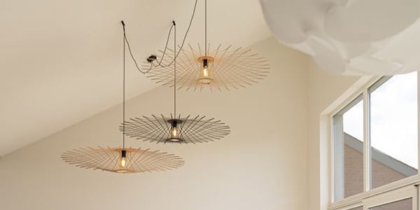 En #décoration, les luminaires sont aussi très importants. Ils sont capables de changer l’atmosphère de la maison et même son style. Mais comment les choisir ? 💡 #AménagementIntérieur mon.onlineactu.com/r/t_h4_he