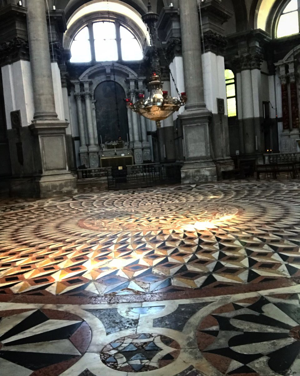masgilles's tweet photo. ❤️ #SantaMariaDellaSalute #Venice #Pavement #Architecture #Building #DesignOnTheRoad #Venezia #ItalyCreativity #EnergyBreathing #Familylove #SpiritOfTheEyes @wallpaperguides https://t.co/S6q4noch8j
