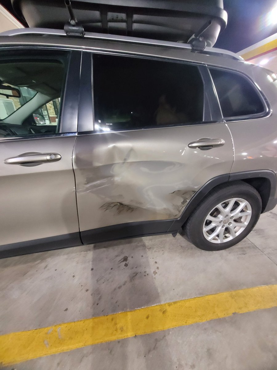 KeithMowery2's tweet photo. Real nice was just involved in a hit and run in Houston TX called 911 and basically was told the the police didn't have time to help us right now and didn't know when they would be here to help us. https://t.co/bUpaADIJCM