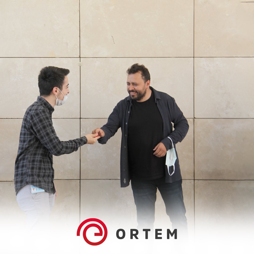 ortemtr's tweet photo. Babalar günü ile ilgili yapmış olduğumuz tenis ve playstation turnuvaları bir haftalık sürenin sonunda sonuçlanmıştır. Ödüllerini vermek için kazananlara Sn. Genel Müdürümüz Ömer Şahin Karaman ve Sn. Teknoloji Grup Başkanı Muhammed Alyürük tarafından taktim edilmiştir. 
#ortem https://t.co/46ulAvHffj