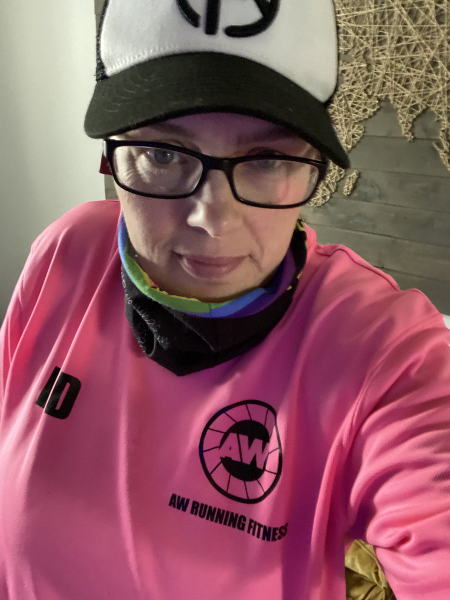 LisaDH_75's tweet photo. PB alert ๐จ 10 minutes off my half marathon personal best. Didnโt set out to run a half! Felt good so carried on. Thanks to @RunComPod and @Jennifalconer for the company on the way round #happyrunner #willgetfaster #runfatgirlrun #teamaw https://t.co/UQJzQknmxS