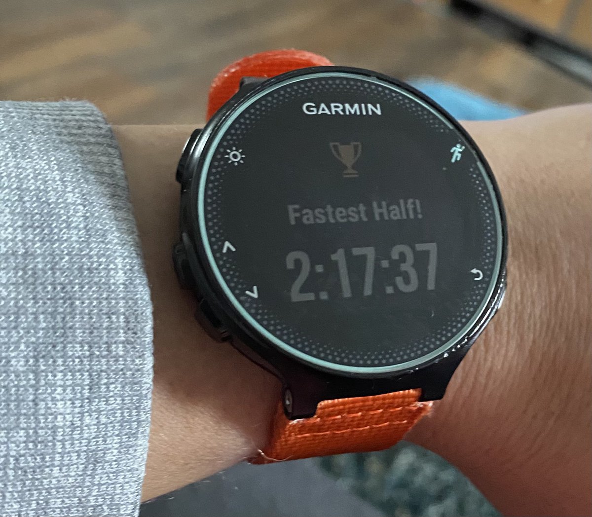 LisaDH_75's tweet photo. PB alert ๐จ 10 minutes off my half marathon personal best. Didnโt set out to run a half! Felt good so carried on. Thanks to @RunComPod and @Jennifalconer for the company on the way round #happyrunner #willgetfaster #runfatgirlrun #teamaw https://t.co/UQJzQknmxS