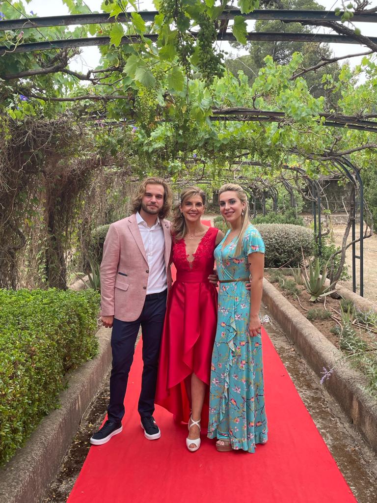 rubengb99's tweet photo. Ayer fue la boda de mi madre 🥰❤️ https://t.co/97eHv72RJu