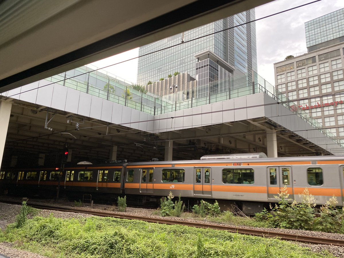 6月日に起きた山手線停電による車内閉じ込めにあった体験まとめ Togetter