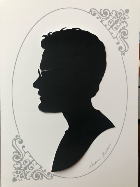 PIYUSH0705's tweet photo. An amazing form of art, got my silhouette done by Alison Russel at #TestBash . By this you can understand how fun and amazing @ProvarTesting events and booths are. Join us in our next events. https://t.co/7lpGknxUju