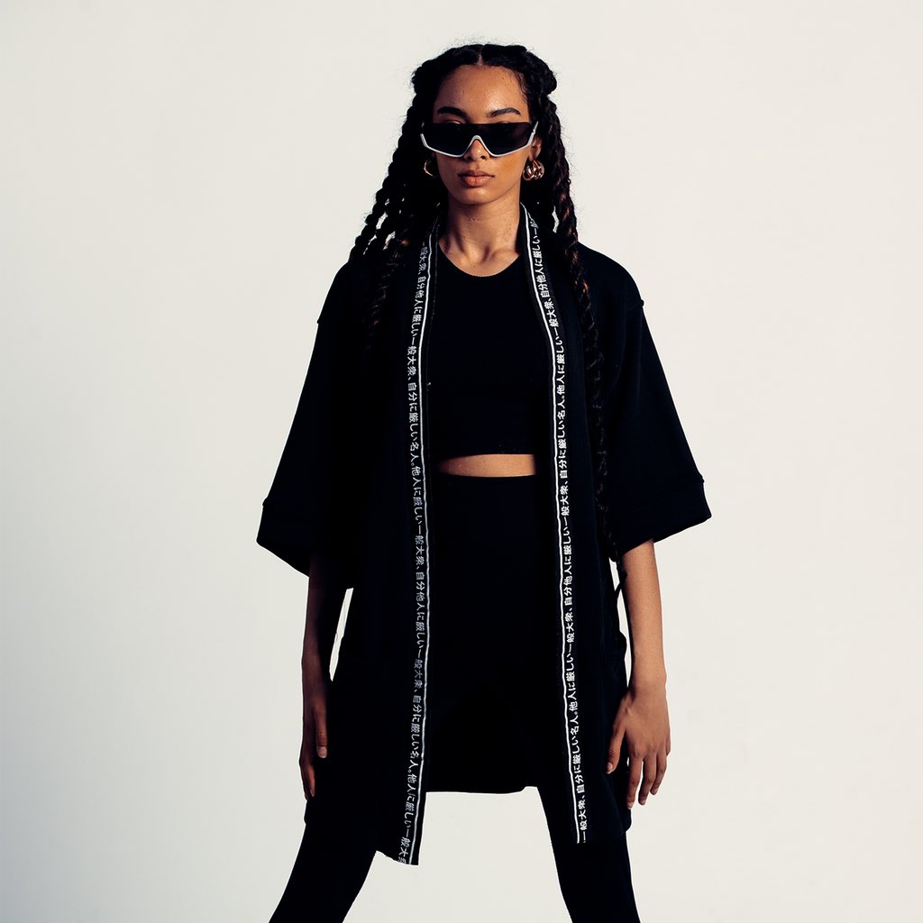 ReyesClothes's tweet photo. Très bon dimanche ! 
Aujourd’hui...

Re-stock du kimono / Kuro Kokyû 

Disponible ici: https://t.co/4ooajBtFuJ https://t.co/zHw1hF3hMw