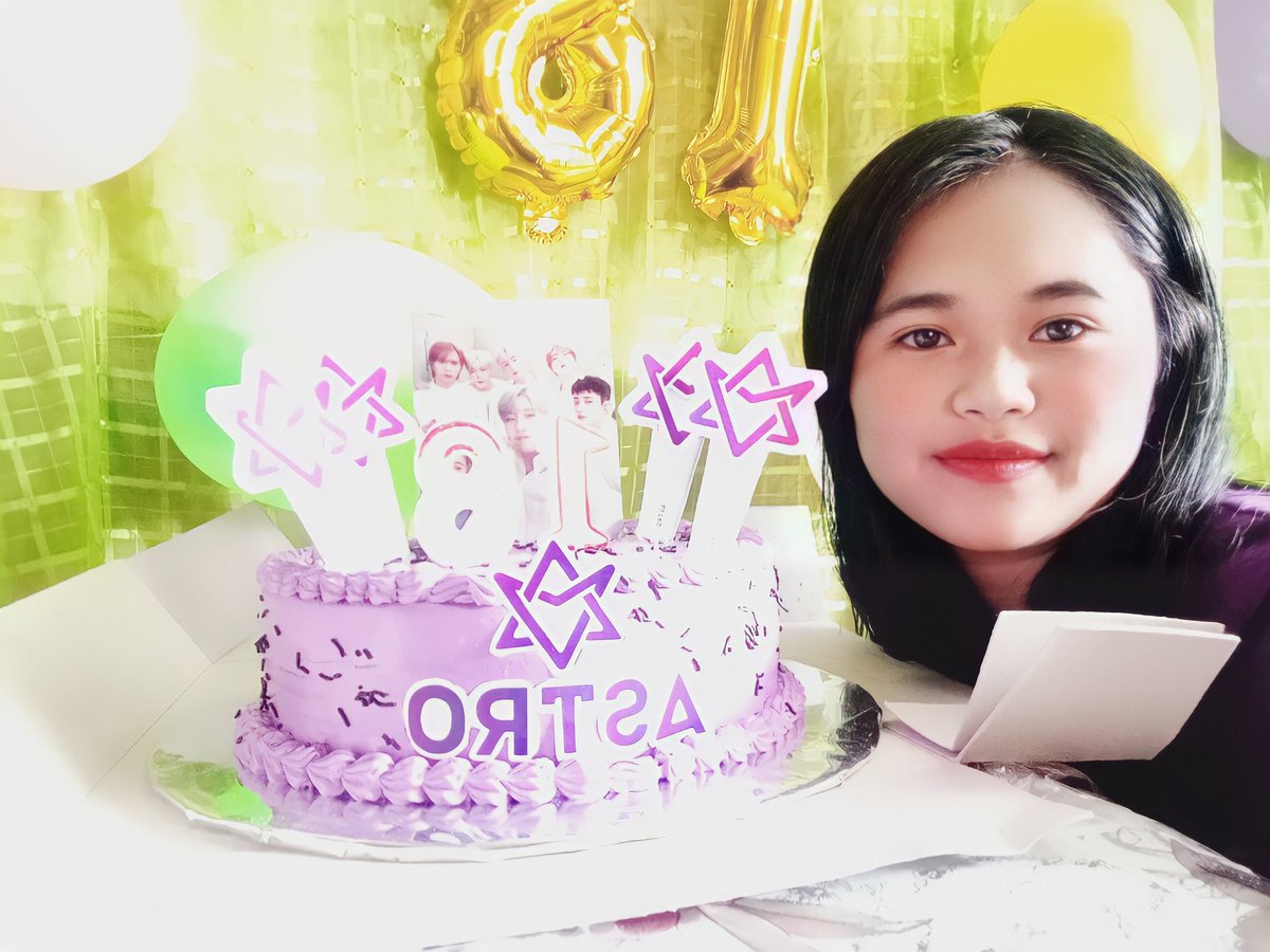Aroha_chayie's tweet photo. Hi rohas it's my birthday today 😍🎂

#AROHA #ASTRO #Astrocake https://t.co/TAt0oRJOUp