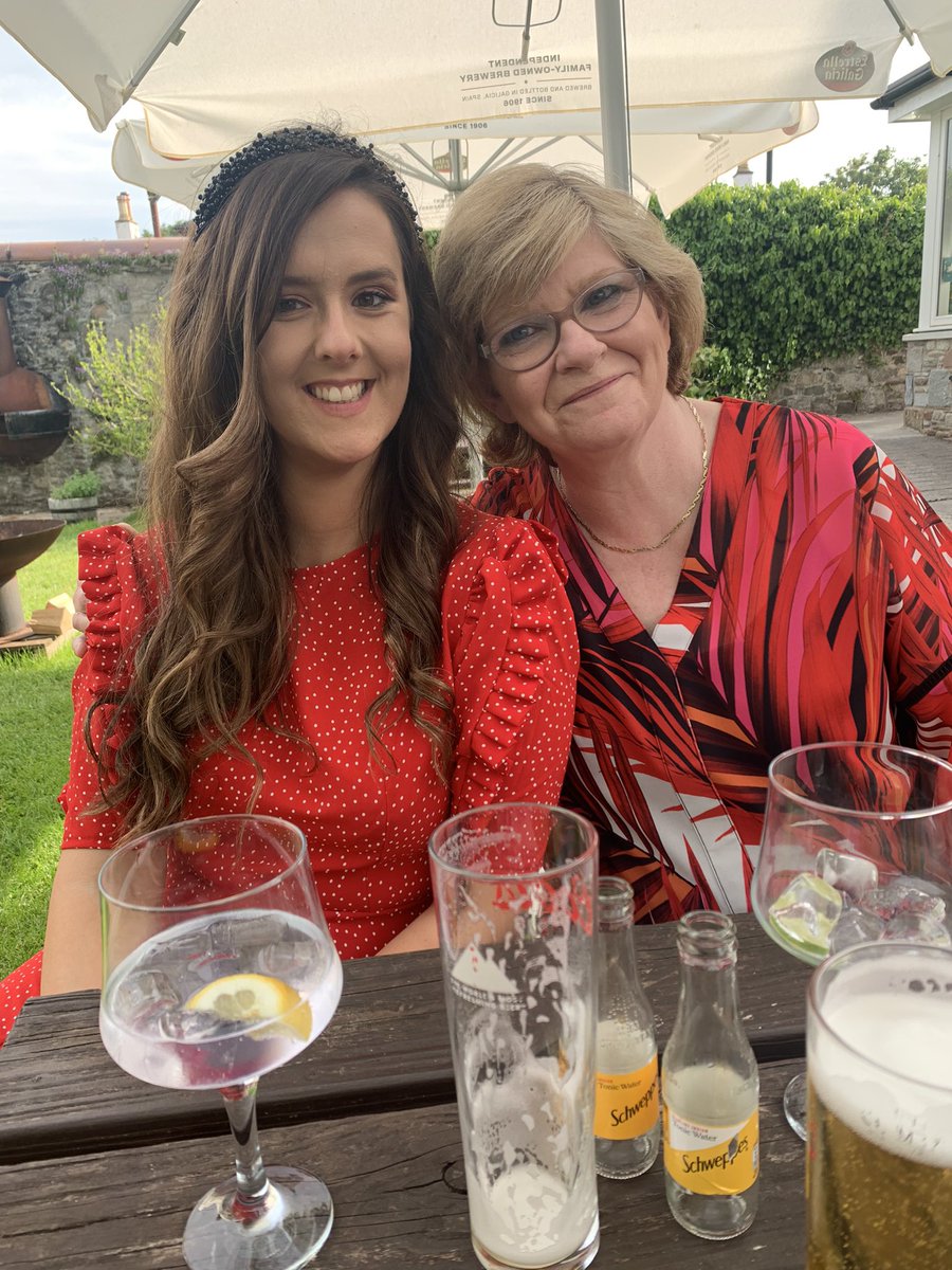 MrsHogg_Tech's tweet photo. Surprise 30th for Steven ✅
Mission accomplished!

He had a sneaky suspicion about a family lunch happening but certainly not this gathering! 🥳🤣
#30thbirthday #birthdaylunch #surprisebirthday #beergarden #birthday #summer2021 https://t.co/2OsfdCrlxW