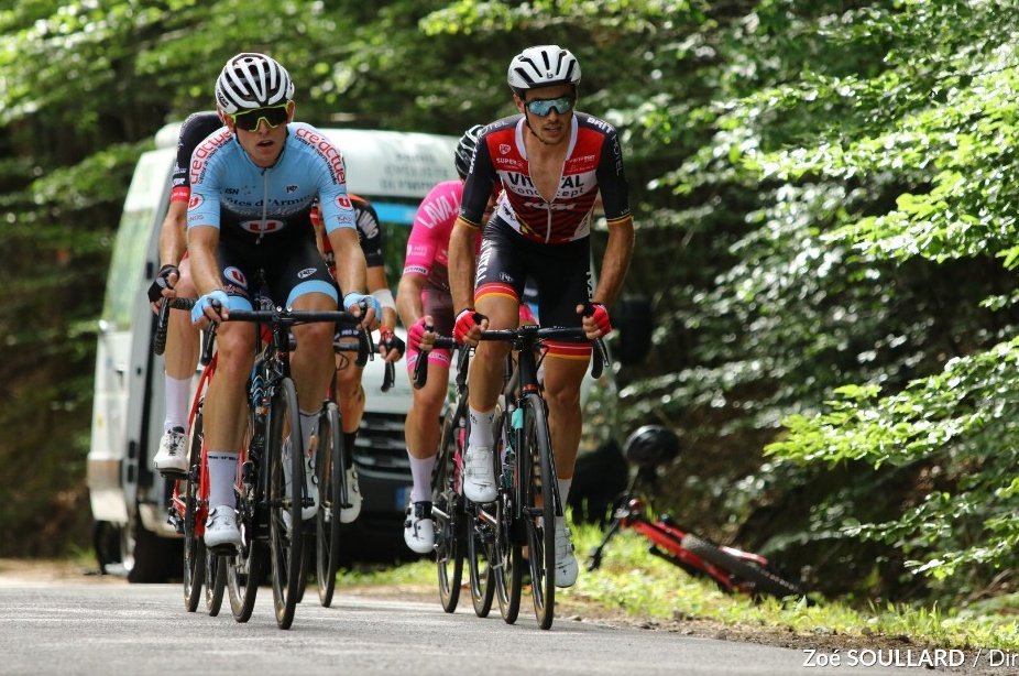 ZXCycling's tweet photo. 🇫🇷 #Epinal2021 RR Amateur 

Solid demonstration of power by 🇫🇷 @VcpLoudeac riders: 

12th 🇫🇷 @laurance_axel
26th 🇫🇷 @Malle_Nicolas
27th 🇫🇷 A. Gilbert
31th 🇫🇷 @adrien_lagree
DNF 🇫🇷 @FlorianDauphin6 

Strong attacks, unfortunately, a bit missed final moves!🤷‍♂️ Good job, guys!👊 https://t.co/KxPk3AAfE6
