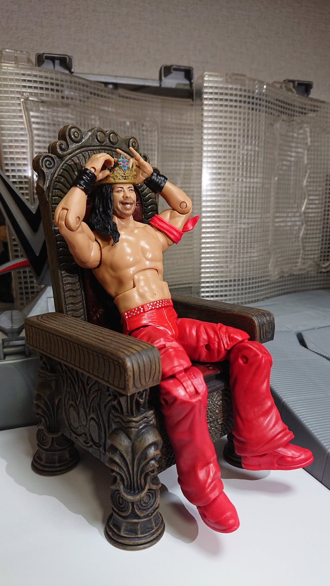 pro_mcrpr's tweet photo. King of strong style got crown!
#kingofstrongstyle  #kingofwwe https://t.co/MZutFLstTz