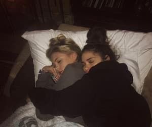 sniff… i want this. books and snuggles w/ my bby