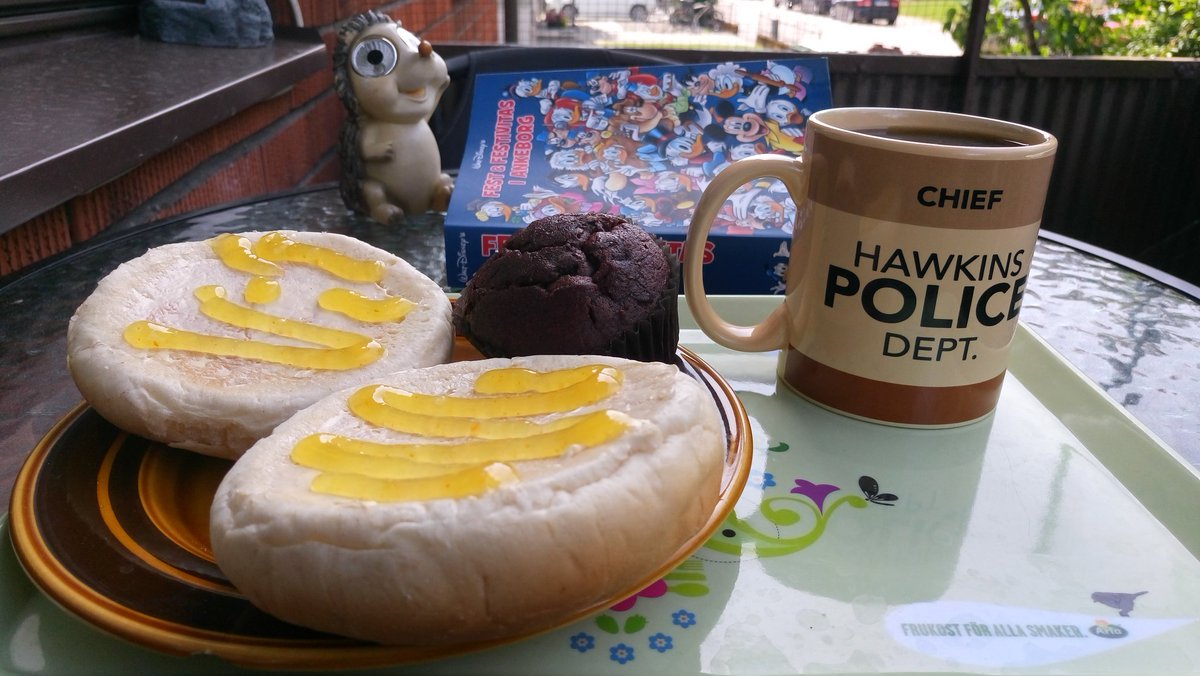 SwedishGamester's tweet photo. I managed to get some more #RestlessSleep off and on with #WeirdDreams to go with it but it was still better than #yesterday.
Having #breakfast now and #coffee to get my day started. Hopefully I'll have more #energy today so I can get back to my #puzzle!
#StrangerThings https://t.co/TyO7jf2zbD