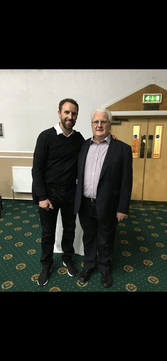 KarlDanes1's tweet photo. #happyfathersday to a top dad &amp; grandad. JD. #earlofnarborough.  Hope you have a great day &amp; can maybe give this bloke @EnglandFootball some advice to play more exciting ⚽️🤞🏻.  Enjoy your day https://t.co/WkK9qHGk5Q