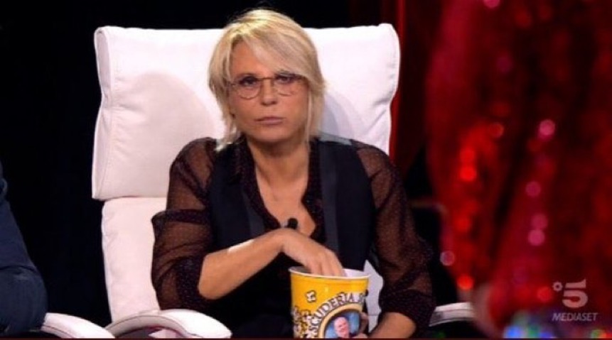 aoesticazzi_'s tweet photo. Il modo in cui sto amando tutti i meme che stanno uscendo per il drama su Madame ☠️ https://t.co/zsWZncQPvG
