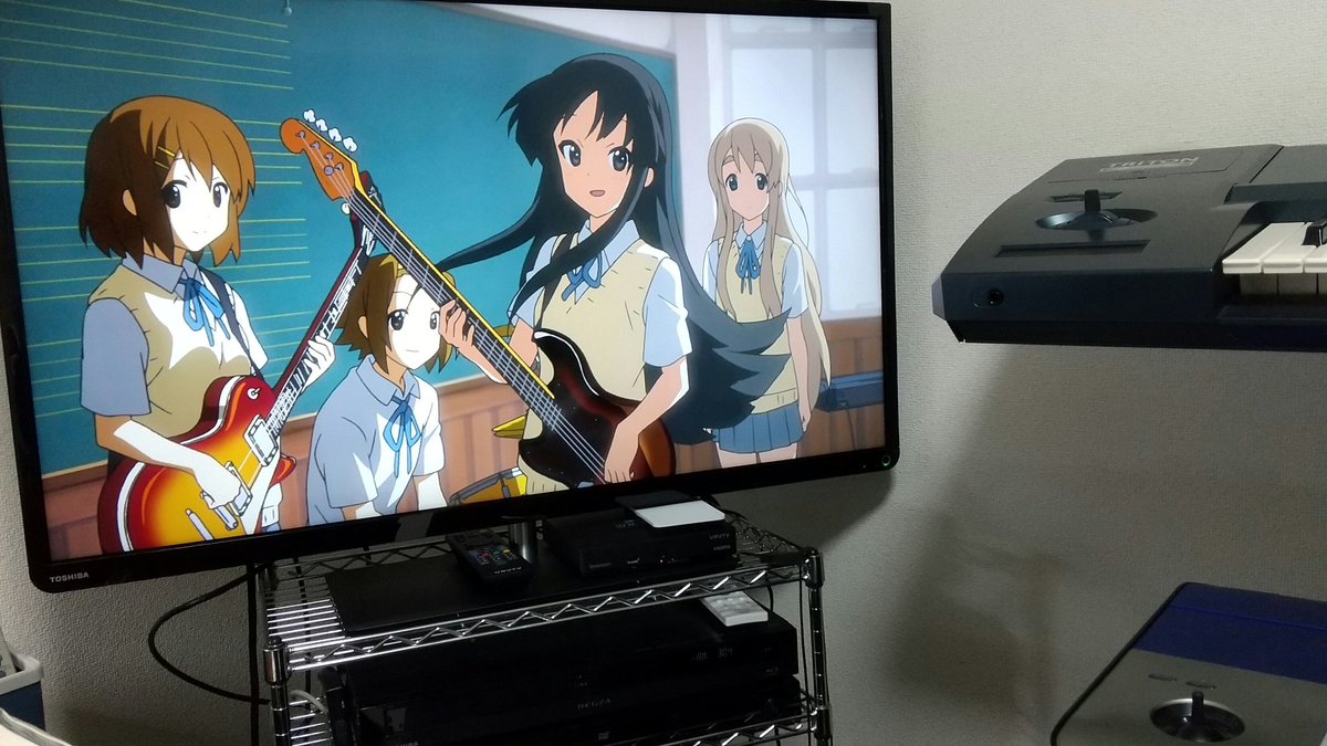 Jun 次のうち アニメけいおん 一期 二期 映画 において セリフ 劇中の掲示 エンドロールに描写があるバンド名を全て選んでください 放課後ティータイム ヘルバンバンジー The Who Bgs