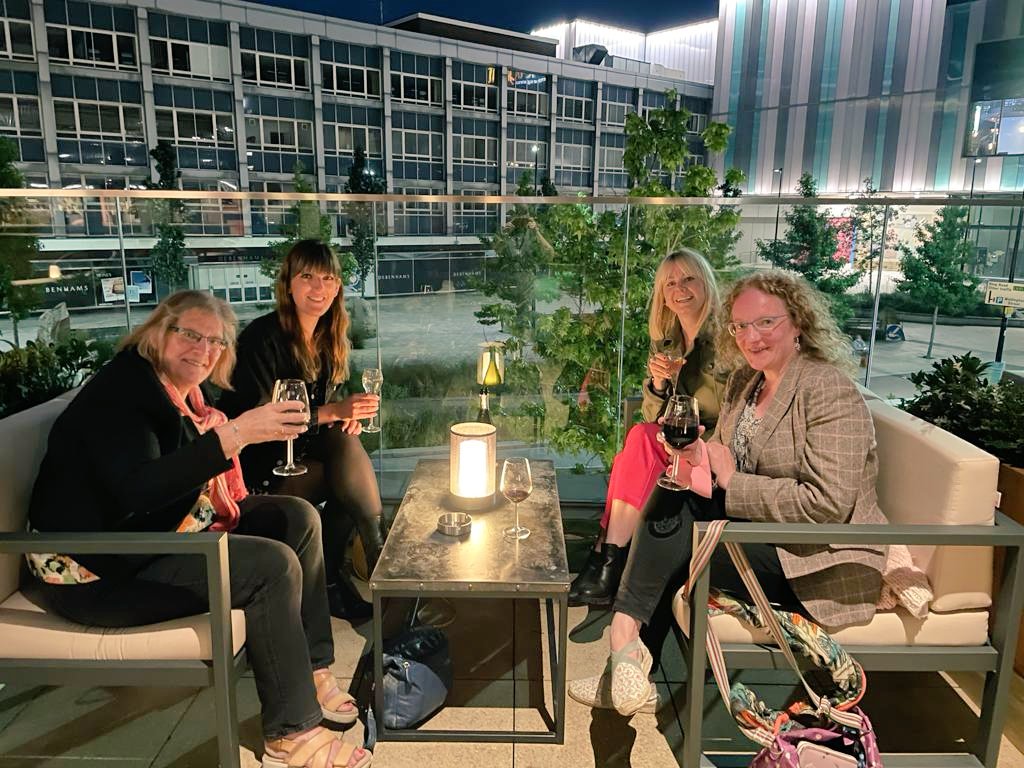 The best Saturday night with my <a href="/TheFurnaceSheff/">The Furnace Sheffield</a> friends 
💕 🔥

#sheffieldissuper 🍽 🥂