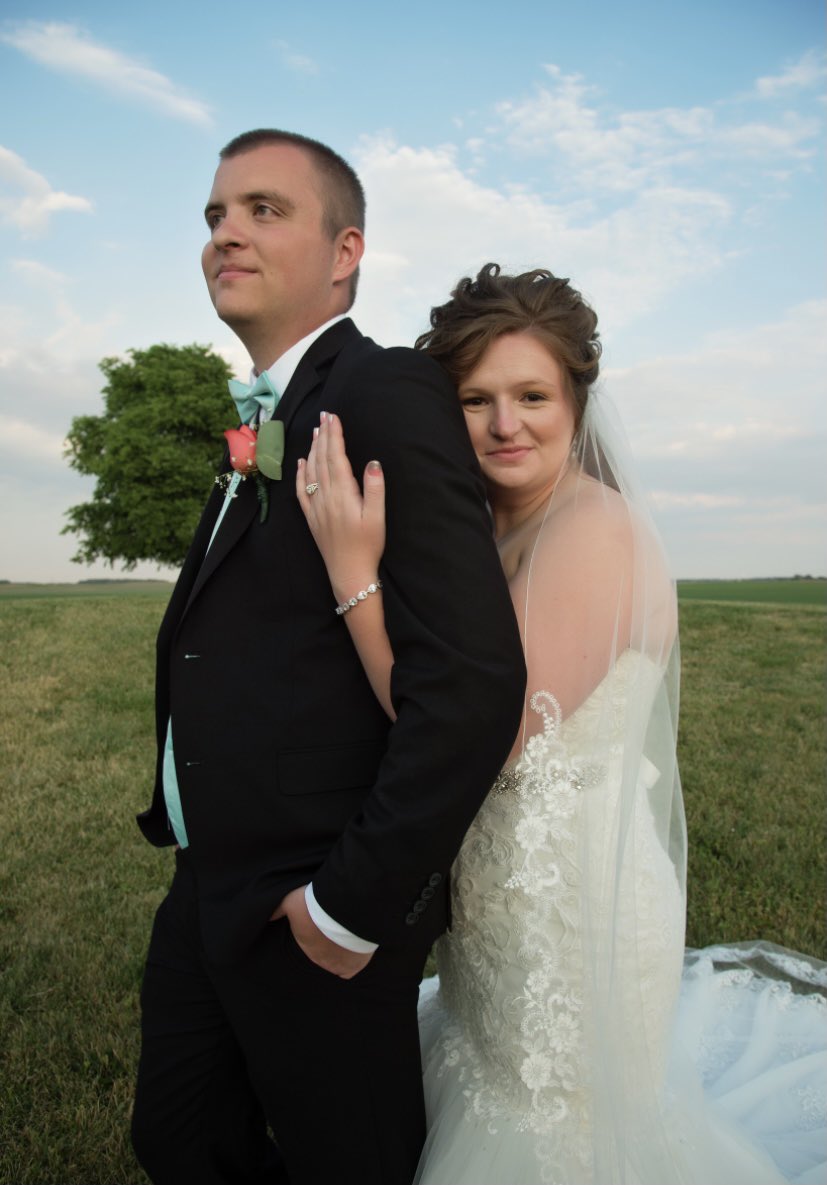 J_Nachelle's tweet photo. How have we been married for a year already!? https://t.co/Hm8NzYzhJO