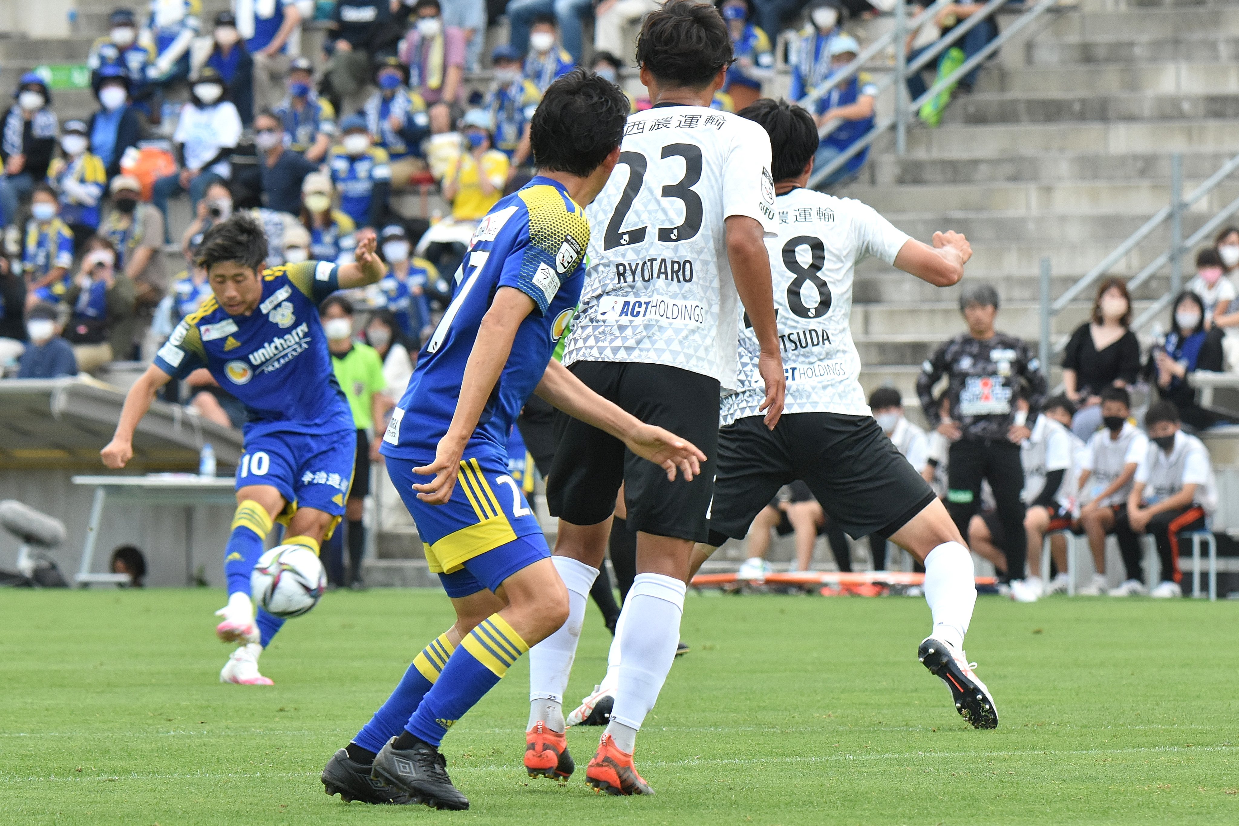 今治市 Imabari City Fc今治 ホームで首位のfc岐阜に快勝 明治安田生命j3リーグ 第12節 の試合結果をお知らせします Fc今治 Vs Fc岐阜 ３ ０ 次節は６月26日 土 18時から富山県総合運動公園陸上競技場でカターレ富山と対戦します