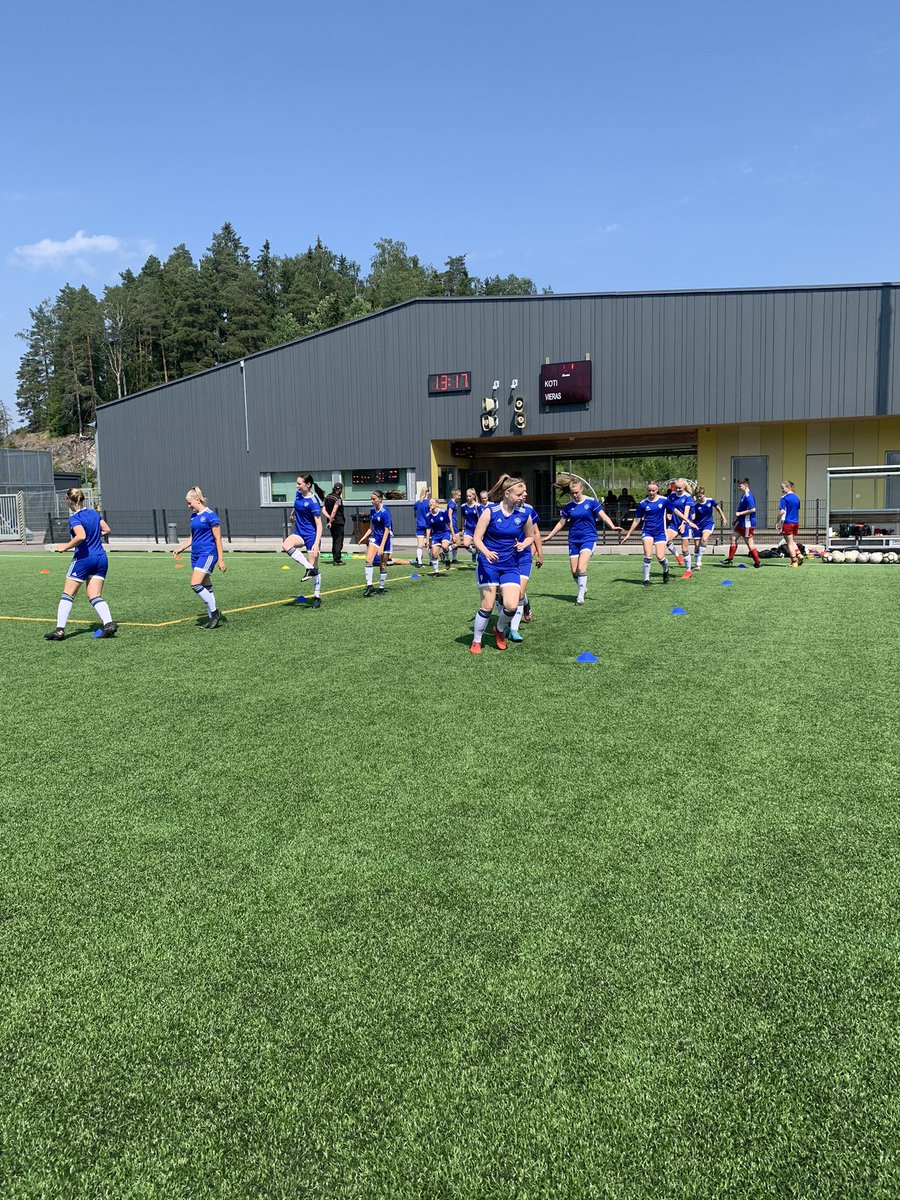 Keski-Espoossa tarkenee ☀️ Klo 15 startataan, vastassa <a href="/PalloIirotBtYJ/">Pallo-Iirot BT YJ</a>